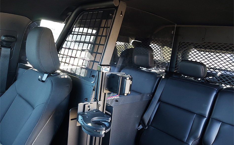 Gamber-Johnson 2020+ Ford Police Interceptor Utility Single Cell Prisoner Partition for OEM with Steel Mesh Cargo Partition (7170-0982-02) - Image 3